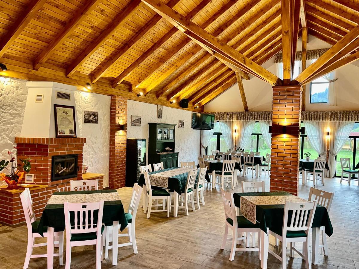Biotour Camping & Restaurant Ghimeş-Făget Exterior foto